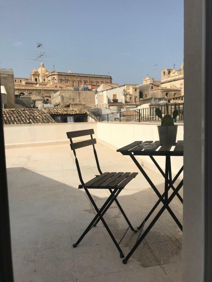 Barock Bed & Breakfast Noto Exterior photo